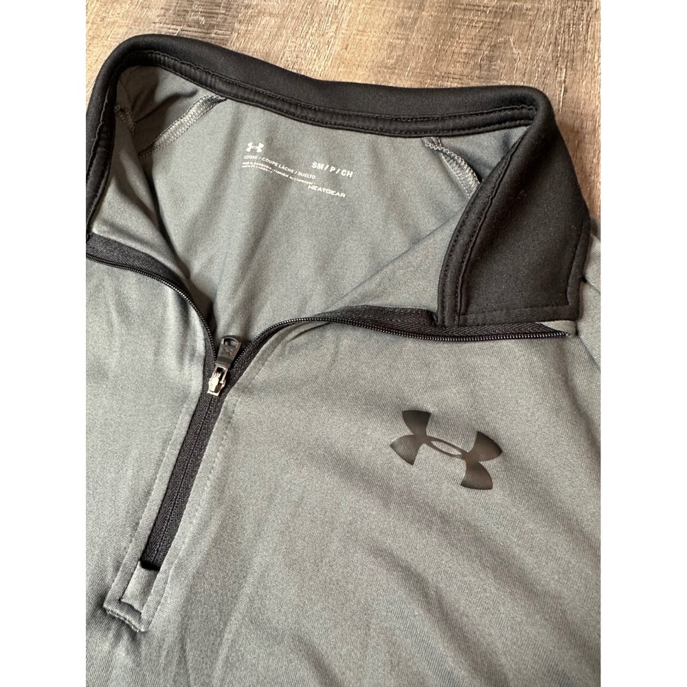 Under Armour HeatGear Mens Small Gray Black Quarter Zip Pullover Loose Fit Top